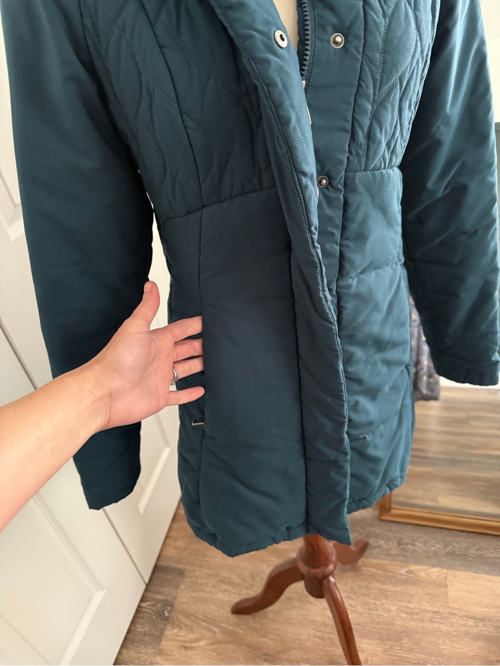 The North Face Women’s Small Quilted Teal Insulated Hooded Jacket Coat - Picture 7 of 9